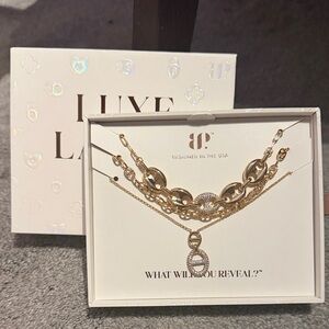 Luxe Layers BP 2026 Hello Beautiful Gold necklaces set